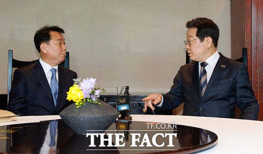 더팩트