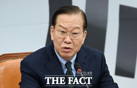 더팩트