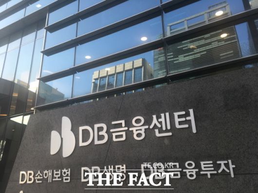 DB그룹의 계열사 합병을 통한 지배구조 개편안이 금감원 문턱을 넘어서면서 소액주주들의 거센 반발이 예고되고 있다. /더팩트 DB