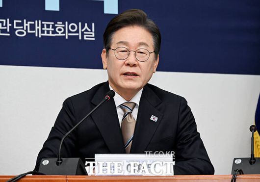 인천은 공항·항만·배후도시를 연계한 글로벌 물류 허브로 육성하고, 송도·영종도·시흥 일대는 세계적 바이오 클러스터로 조성한다는 계획이다. /배정한 기자