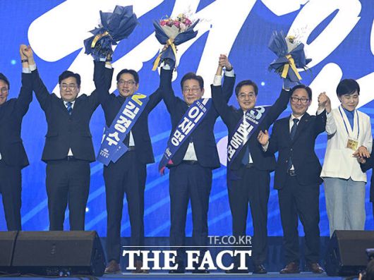 김경수 후보는 대선 경선 종료 이후 "내란을 극복하고 민주주의를 회복하자는 건 이 후보만의 약속이 아닌 민주당이 국민께 드리는 약속"이라며 "이 후보의 당선, 민주당의 승리, 압도적 정권교체, 나와 우리 모두의 승리를 위해 제 선거처럼 뛰겠다"고 말했다. /박헌우 기자