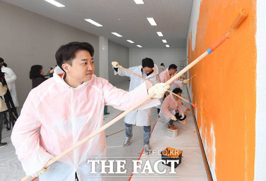 이준석 개혁신당 후보는 한덕수 대통령 권한대행 겸 국무총리의 대선 출마에 대해 회의적인 입장을 보였다. /장윤석 기자