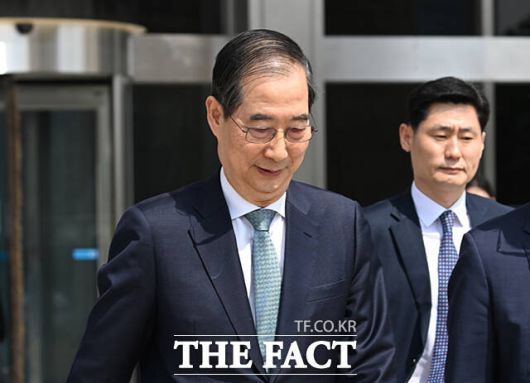 지난 24일 국회 시정연설 후 국회를 빠져나가는 한덕수 대통령 권한대행 국무총리. /박헌우 기자