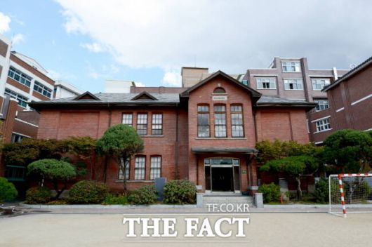 수원 출신의 독립운동가 임면수가 만주에서 돌아온 뒤 공사 감독을 했던 아담스기념관 전경./수원시