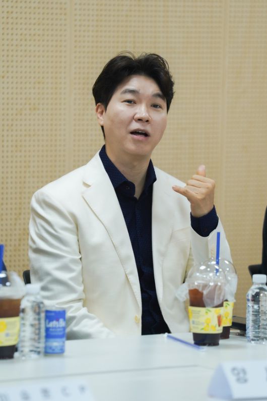 방송인 박수홍은 7일 오전 10시 서울 금천구 TV조선 가산동 스튜디오에서 열린 '우리 아기가 태어났어요' 기자간담회에서 "프로그램을 하면서 여성들의 숭고한 희생을 더 알게 됐다"고 이야기했다. /TV조선