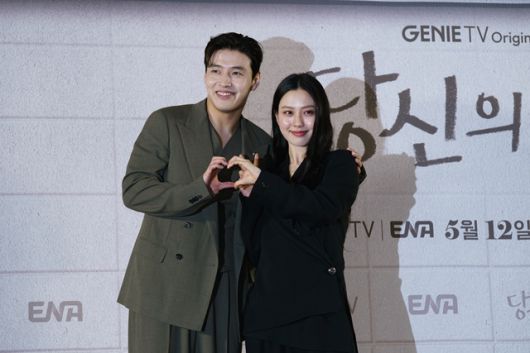 배우 강하늘(왼쪽)과 고민시가 지니TV 새 오리지널 시리즈 '당신의 맛'으로 로맨틱 코미디 호흡을 맞춘다. 두 사람은 각각 재벌 2세 한범우와 셰프 모연주로 분했다. /지니TV