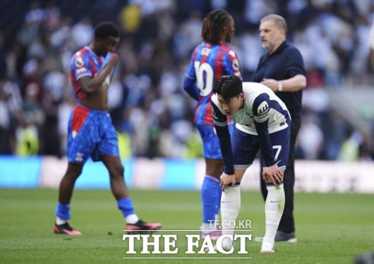 '발 부상' 후 한 달 만에 복귀전을 갖고 오는 22일 유로파리그 결승전 출전을 예고한 손흥민./런던=AP.뉴시스