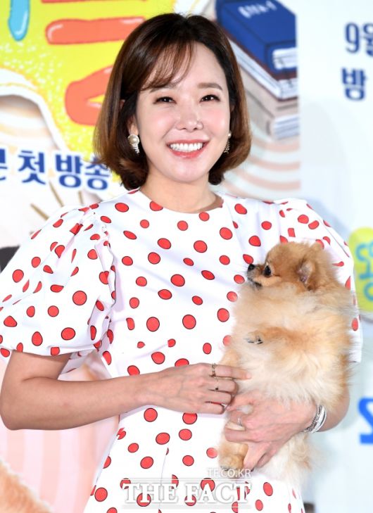 백종원은 '외식사업가' '연예인가족' 주목받은 뒤 음식 예능 바람 타고 성공가도를 달렸다. 아내는 배우 소유진(사진)이다. 한때는 '소유진 남편'으로 불리다 지금은 소유진보다 유명한 팬덤 스타가 됐다. /더팩트 DB