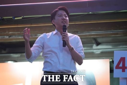 이준석 개혁신당 대선 후보가 12일 서울 중구 청계광장에서 열린 집중유세에서 발언하고 있다. /개혁신당