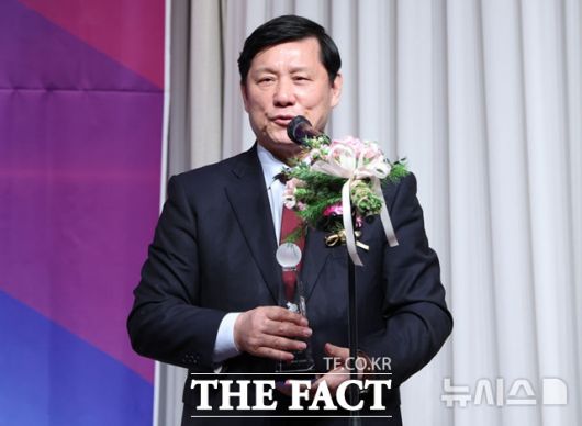 허구연 한국야구위원회(KBO) 총재는 해설위원 시절 메이저리그는 물론 일본 프로야구까지 빼놓지 않고 점검했다. /뉴시스