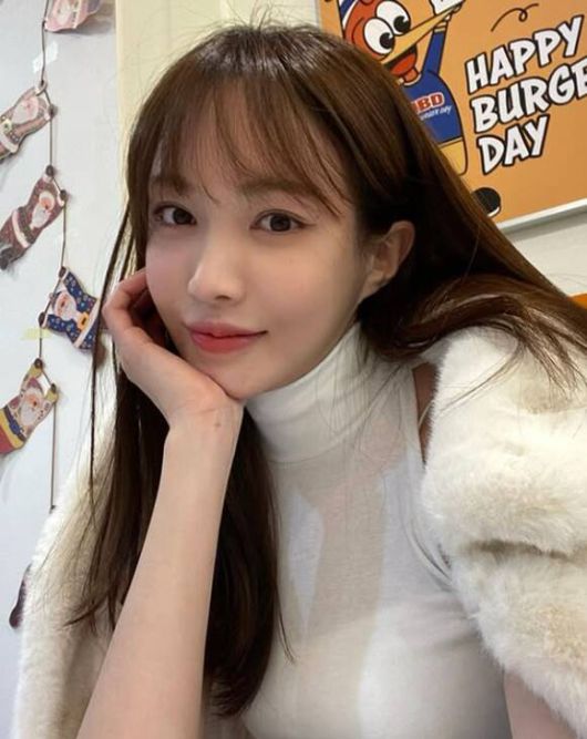 '하트시그널3'에 출연했던 서민재가 임신으로 인한 갈등을 겪고 있는 남자친구를 또 한 번 저격했다. /서민재 SNS