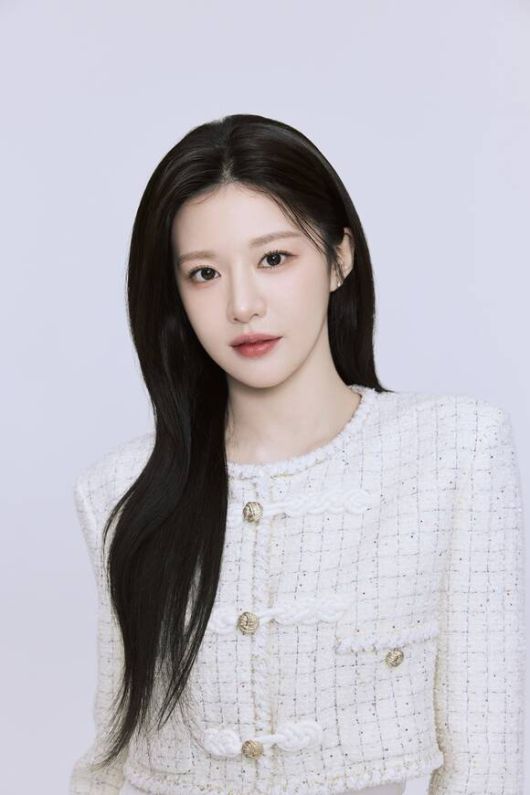 배우 고윤정이 극 중 정준원과의 러브라인을 언급하며 모두가 화제를 모을 줄 몰랐으며 심지어는 제작진조차 예상하지 못한 반응이라고 밝혔다. /MAA