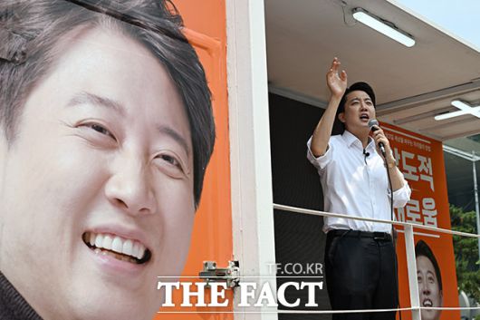 이 후보는 28일 자신의 SNS(사회관계망서비스)에 "저는 어제 TV토론에서 평소 성차별이나 혐오 문제에 대해 적극적으로 입장을 밝혀오신 두 분 후보에게 입장을 구했다"고 밝혔다. /남용희 기자