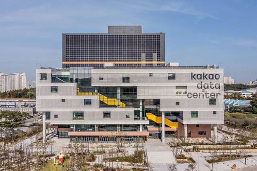 한화 건설부문은 데이터센터 등 첨단 분야에서도 경쟁력을 입증하고 있다. 사진은 안산 카카오 데이터센터. /한화 건설부문