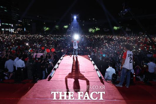 마지막까지 지지 호소하는 김문수 후보.