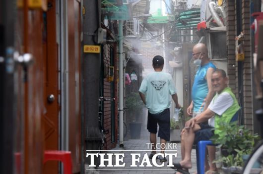 사진은 2023년 8월 3일 오전 서울 종로구 돈의동 쪽방촌 골목. /사진=더팩트