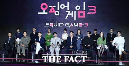넷플릭스 새 시리즈 '오징어 게임' 시즌3 출연 배우들이 9일 오전 서울 용산구 서울드래곤시티에서 열린 제작발표회에 참석해 질의응답에 응하고 있다. /박헌우 기자