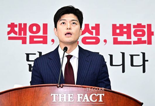 모두발언하는 김용태 비상대책위원장.