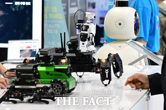 마음 AI의 정찰, 탐색용 로봇들이 굳은 일도 대신해주는 시대.