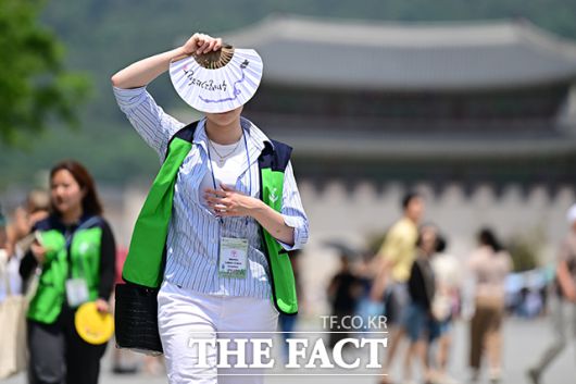 11일 내륙을 중심으로 낮 기온이 30도 이상 오르는 곳이 많겠다. /남윤호 기자