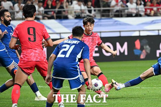 교체 투입 돼 득점에 성공한 이재성.