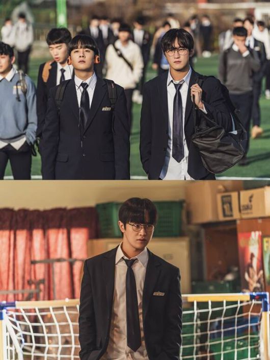 웹드라마 '열일곱'으로 데뷔해 차근차근 성장하고 있는 배우 김도완이 매년 꾸준히 작품을 할 수 있어 감사하다며 앞으로도 성실한 모습으로 인사드리고 싶다고 전했다. /웨이브