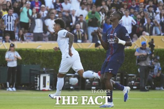 보타포구의 이고르 제수스(왼쪽)가 전반 36분 선제골을 넣은 뒤 골 세리머니를 펼치고 있다./패서디나=AP.뉴시스
