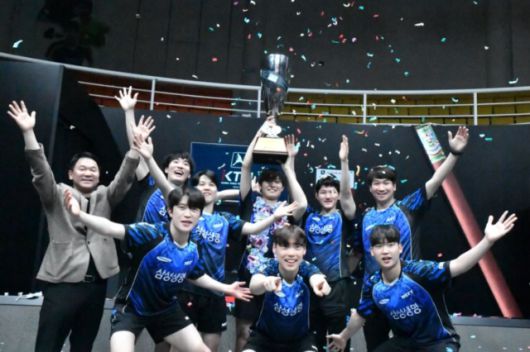 삼성생명은 남녀 모두 한국탁구를 대표하는 성인팀이다. 삼성생명은 KTTP에 참여하지 않았다. 사진은 남자 삼성생명의 KTTL 우승 장면./한국실업탁구연맹 제공