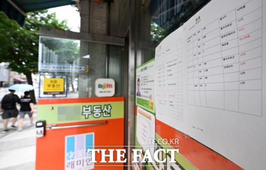 조합들은 이주비 대출이 막히면 추가 이주비에 기대를 걸고 있다. /서예원 기자