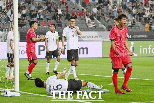 대한민국과 중국의 동아시아축구연맹(EAFF) E-1 챔피언십(동아시안컵) 개막 경기가 7일 오후 경기 용인시 용인미르스타디움에서 열린 가운데 김주성이 득점 후 기뻐하고 있다./용인미르스타디움=남용희 기자