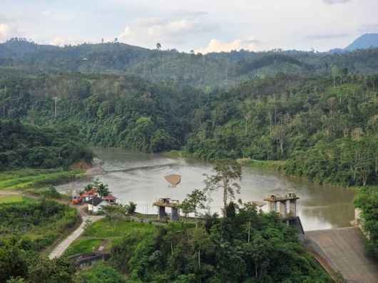 지난달 30일 전망대에서 바라본 인도네시아 한국중부발전 땅가무스 수력발전소 전경. / 공동취재단