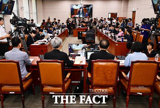 국회 법제사법위원회는 9일 민주당이 발의한 검찰개혁 4법에 대한 공청회를 열고 관련 논의를 진행했다. /국회=배정한 기자