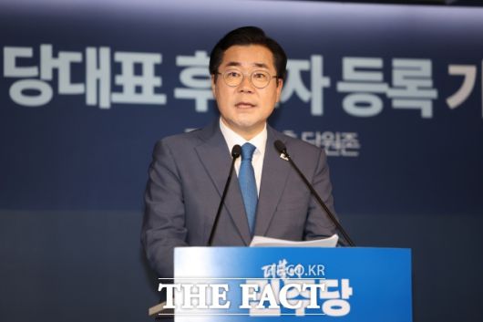 박 의원은 이재명 정부의 국정 운영을 입법과 예산으로 뒷받침하는 '유능한 여당'의 역할을 강조하며 안정적인 리더십을 내세웠다. /뉴시스