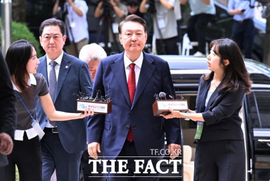 내란 사건를 수사하는 조은석 특별검사팀이 재구속 후 두 번째 출석 요구에도 불응한 윤석열 전 대통령의 강제구인 절차에 착수했다. /사진공동취재단