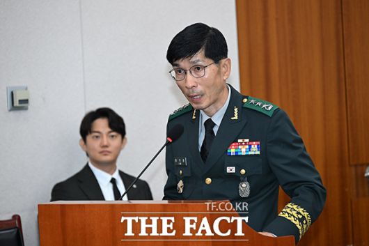 임기훈 전 국가안보실 국방비서관이 19일 오전 서울 여의도 국회 법제사법위원회에서 열린 '윤석열 대통령 탄핵소추안 발의 요청' 청원 청문회에 증인 출석해 의원 질의에 답변하고 있다./남윤호 기자