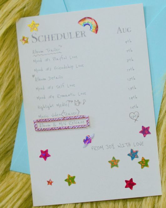 레드벨벳 조이의 첫 번째 미니 앨범 'From JOY, with Love' 스케줄 포스터가 공개됐다. /SM엔터테인먼트