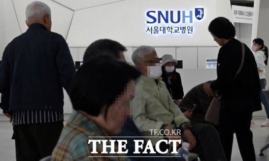 6일 의료 수가 계약제는 파행 상태라는 지적이 제기됐다. 공식적인 수가모형에 의한 산출 결과보다 실제 수가계약은 항상 더 높게 형성됐기 때문이다. 사진은 지난 5월 7일 서울대학교병원. /사진=임영무 기자