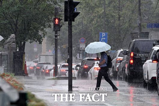 폭염 가니 시작된 폭우.