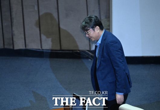 민주당 윤리심판원은 지난 7일 이 의원과 관련해 "제명에 해당하는 징계 사유가 존재함을 확인했다"고 밝혔다. 아울러 윤리심판원은 이 의원을 포함해 계좌 명의자였던 보좌관도 제명 사유에 해당한다고 했다. /박헌우 기자