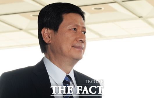 이날 민유성 전 산업은행장은 "프로젝트L의 총괄자는 신동주 전 부회장(사진)"이라고 지목했다. /더팩트 DB