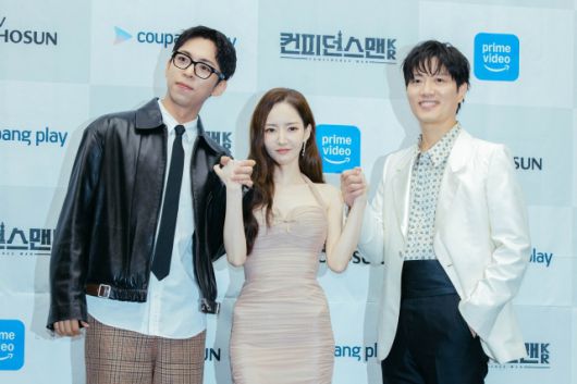 배우 주종혁 박민영 박희순(왼쪽부터)이 TV조선 새 주말드라마 '컨피던스맨 KR'에서 사기꾼으로 분해 매 에피소드 다양한 분장에 나서며 색다른 재미를 안길 예정이다. /TV조선