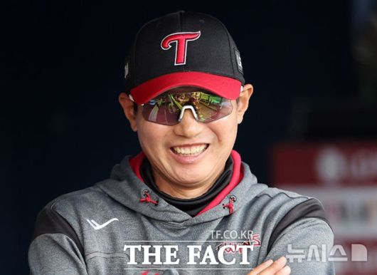 LG 염경엽 감독은 철저한 관리 시스템에 따라 유망주를 육성한다. 그래야 시행착오를 줄일 수 있다고 여긴다. /뉴시스