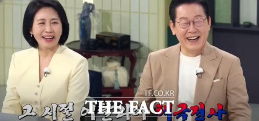 이재명 대통령이 8년 만에 예능 프로그램에 모습을 드러내며 K푸드의 산업적 가치와 문화적 의미를 직접 강조했다. 이 대통령은 6일 밤 방송된 JTBC 추석 특집 '냉장고를 부탁해' 42회에 김혜경 여사와 출연했다. /JTBC 캡처