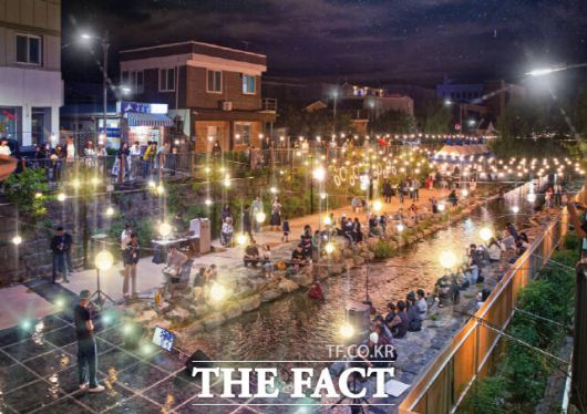 국내 최고 여행지로 선정된 공주시 제민천. /공주시