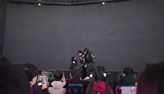 일본 가수 오쓰키 마키의 상하이 공연이 28일 돌연 중단됐다. /SNS 영상 캡처