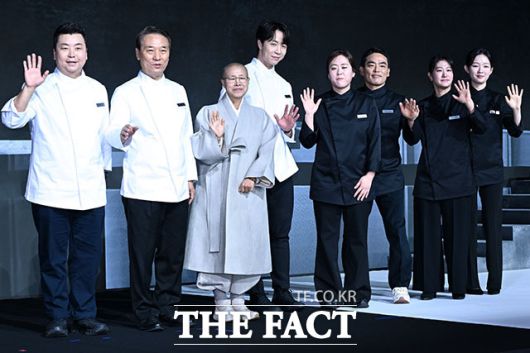 '스타' 백수저 셰프와 '재야의 고수' 흑수저 셰프의 요리대결'