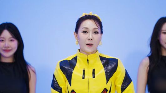 박주희는 "이번 곡을 통해 전 세대가 함께 웃고 즐길 수 있는 활력송으로 기억되고 싶다"며 "전 국민이 함께 부르는 PR송이 될 수 있도록 많이 소문 좀 내달라"고 밝히며 특유의 밝은 에너지를 전했다. /박주희TV