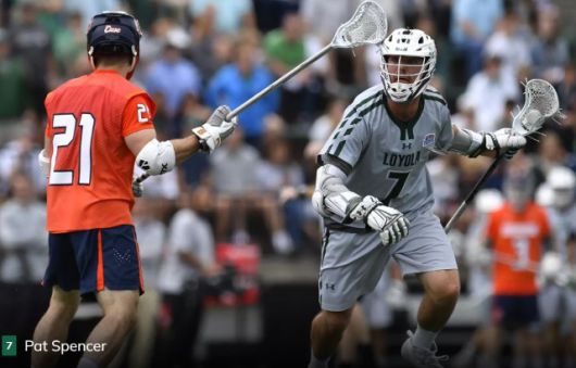 로욜라 대학 시절 NCAA 라크로스 리그를 '씹어먹던' 팻 스펜서(오른쪽)의 모습. 등번호는 7번이었다. / 로욜라대학 홈페이지