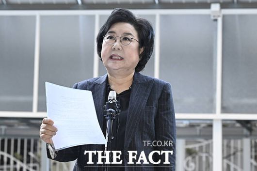 자신의 12·3 비상계엄 옹호 논란에 대해 해명하는 이 후보자. /송호영 기자