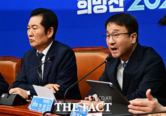 모두발언하는 한병도 더불어민주당 신임 원내대표.